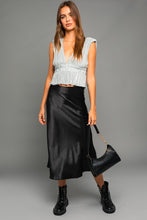 Load image into Gallery viewer, Power Shoulder Peplum Top
